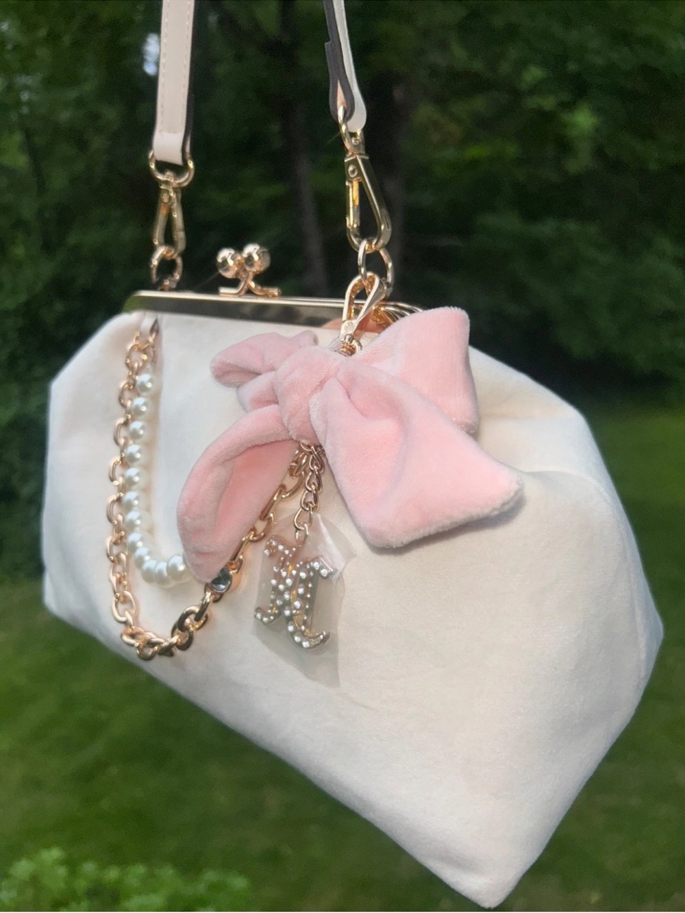 NEW! JUICY COUTURE Fashion Items Haus Frame Clutch Shoulder Bag Soft White - Picture 3 of 9